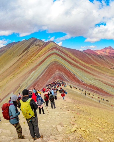 rainbow mountain cusco peru